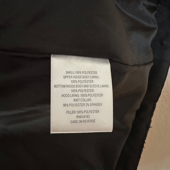 SOLD Calvin Klein Women's Mid-Weight Diamond Quilted Jacket | Size: XS | Black - Picture 4 of 5